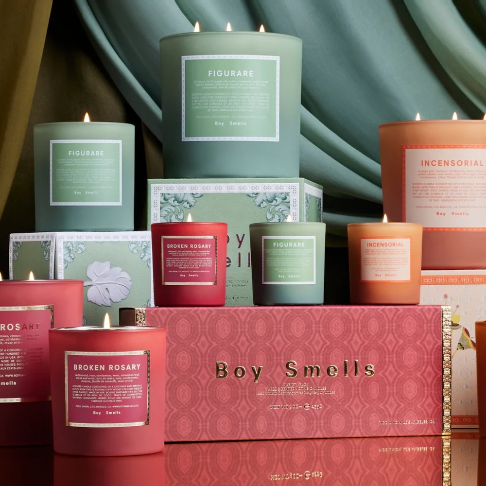 BOY SMELLS BROKEN ROSARY CANDLE - Picture 5 of 10